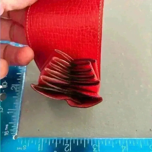 Loewe red leather card holder. Unique collector piece and in EUC - no rubbing - Picture 8 of 10